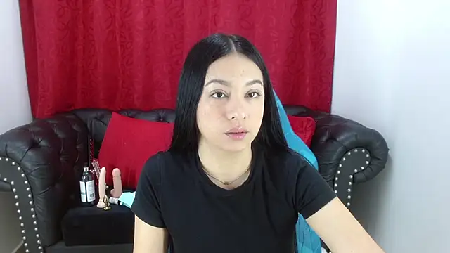 Lila Pinky online show from February 15, 2:00 pm