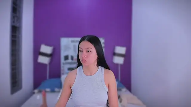 Lila Pinky online show from September 19, 12:06 pm