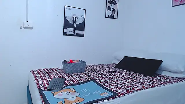 ClayrRosse online show from March 26, 1:33 am