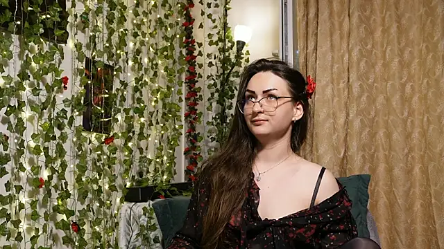 Snapshot of NaughtYHomemadE chatting on June 12, 1:10 pm NaughtYHomemadE online show from June 12, 1:10 pm