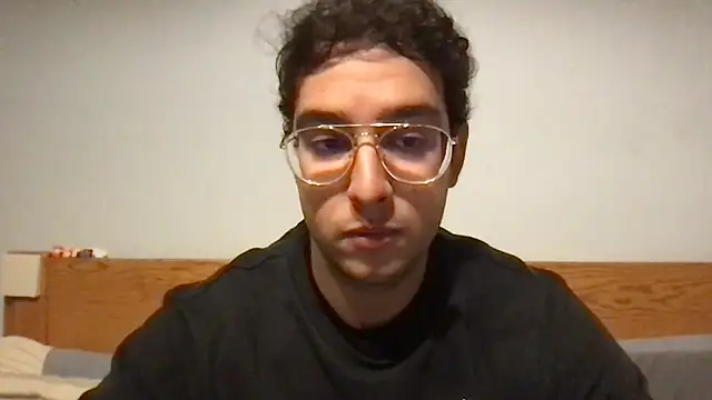 Snapshot of Ratzta chatting on November 8, 5:34 pm Ratzta online show from November 8, 5:34 pm