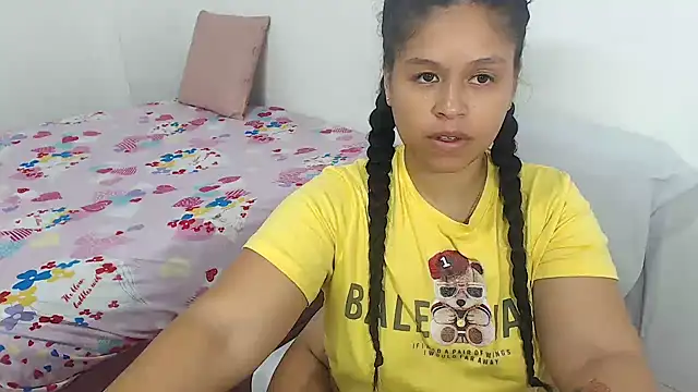 Hazel donna online show from May 12, 2:30 am
