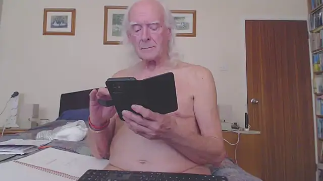 WaverlyKernow online show from March 21, 3:59 pm