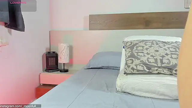  fullmoon online show from May 24, 5:23 am