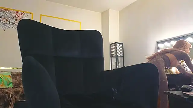 PandoraVolkov online show from February 18, 8:49 am