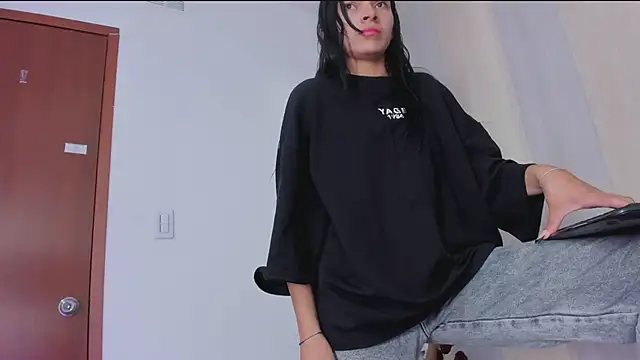  shantal smith online show from March 6, 4:49 pm