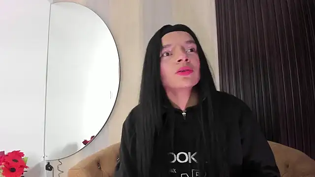  shantal smith online show from February 24, 12:30 am