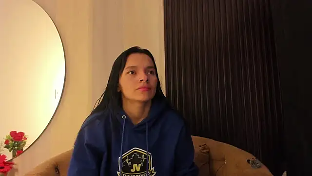  shantal smith online show from April 3, 12:30 am