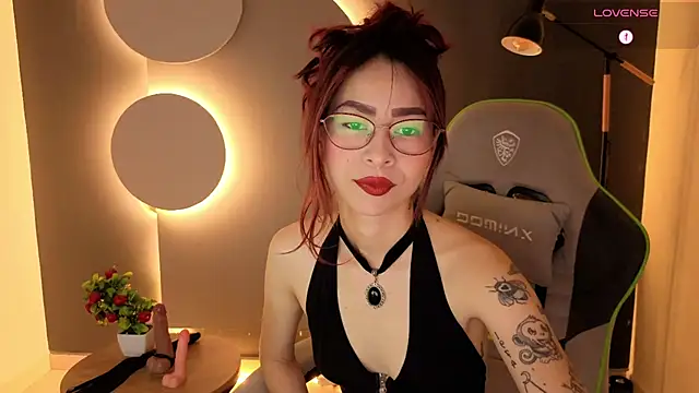 rosse 98  online show from March 11, 1:17 pm