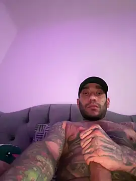 Snapshot of Pablo_fucker chatting on April 30, 9:30 pm Pablo fucker online show from April 30, 9:30 pm