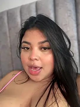Snapshot of Emily_cooper20 chatting on September 21, 8:43 pm Emily cooper20 online show from September 21, 8:43 pm