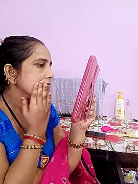 Snapshot of reemacouple007 chatting on May 2, 5:29 pm reemacouple007 online show from May 2, 5:29 pm