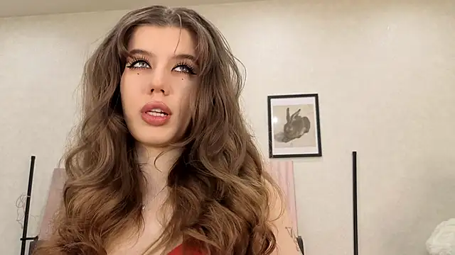 Snapshot of dolly_ll chatting on June 12, 1:32 pm dolly ll online show from June 12, 1:32 pm