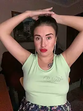 Roxana Bell online show from February 3, 6:24 pm