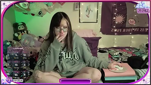 Snapshot of AmbrosiaKitty chatting on March 18, 5:10 am AmbrosiaKitty online show from March 18, 5:10 am
