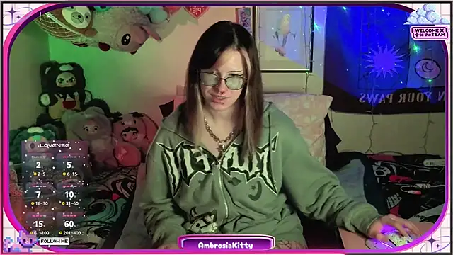 Snapshot of AmbrosiaKitty chatting on April 25, 5:32 am AmbrosiaKitty online show from April 25, 5:32 am