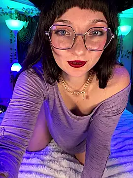 urpuppymoon online show from January 8, 2:03 am