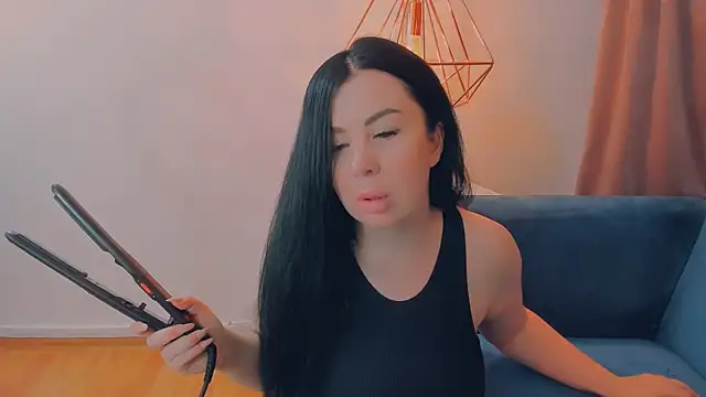 LayaFlow online show from March 29, 7:41 am