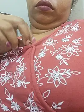 Ravina patil1 online show from November 9, 7:45 pm