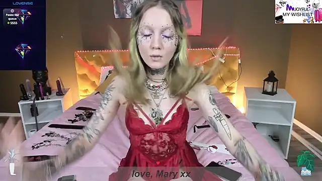 Snapshot of Mary_Xextra chatting on January 23, 2:23 am Mary Xextra online show from January 23, 2:23 am