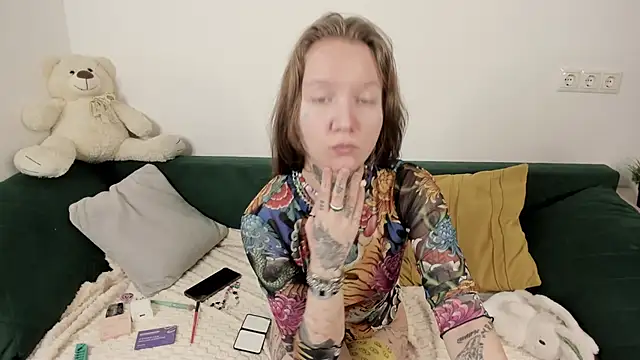 Mary Xextra online show from December 2, 1:22 am