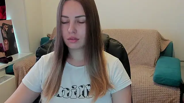 Mia shy1 online show from February 4, 5:57 am