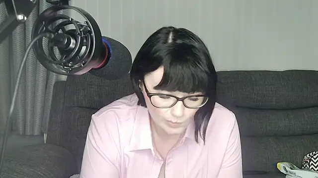 Snapshot of SquirtingIrishShannon chatting on January 22, 6:20 pm SquirtingIrishShannon online show from January 22, 6:20 pm