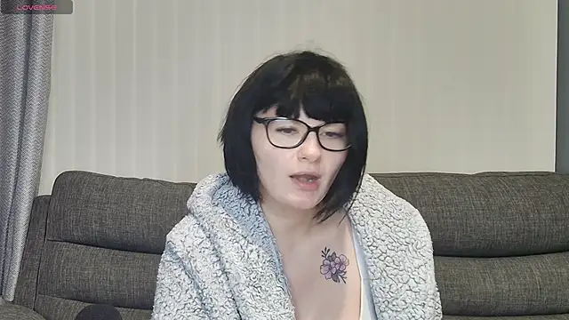 Snapshot of SquirtingIrishShannon chatting on February 25, 9:57 pm SquirtingIrishShannon online show from February 25, 9:57 pm