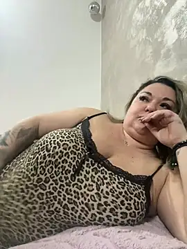 Snapshot of MikyVesela chatting on April 9, 3:39 pm MikyVesela online show from April 9, 3:39 pm