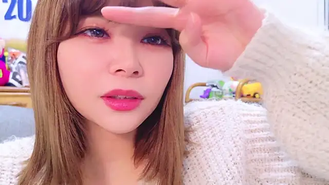 Snapshot of Megu_Melon chatting on December 18, 12:29 pm Megu Melon online show from December 18, 12:29 pm