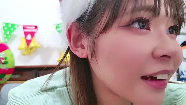 Snapshot of Megu_Melon chatting on December 25, 3:06 pm Megu Melon online show from December 25, 3:06 pm