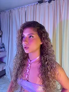 Snapshot of Melina-Smith chatting on June 5, 11:32 pm Melina-Smith online show from June 5, 11:32 pm