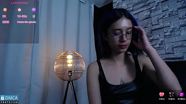 Snapshot of BellaOdisea chatting on February 5, 8:25 pm BellaOdisea online show from February 5, 8:25 pm