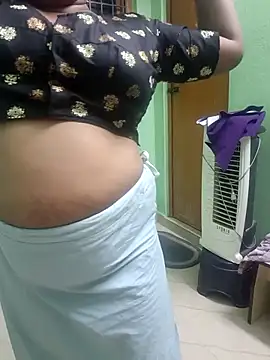Snapshot of tamil_monasexy chatting on March 26, 6:57 pm tamil monasexy online show from March 26, 6:57 pm
