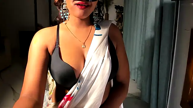 Bad Girl Kayra69 online show from January 10, 9:05 pm