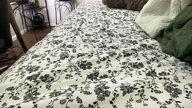 annabelleholly666 online show from February 4, 12:05 am