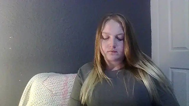 PhatAssBlond online show from February 23, 11:25 pm