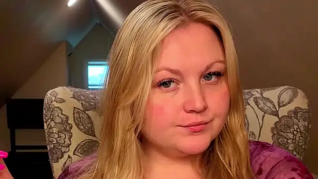 PhatAssBlond online show from May 14, 3:19 pm