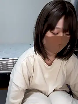 izumi  123 online show from November 4, 9:25 pm