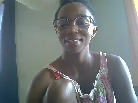 ElianeHot online show from March 27, 7:47 am