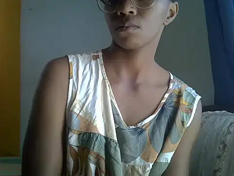 ElianeHot online show from July 18, 9:35 am