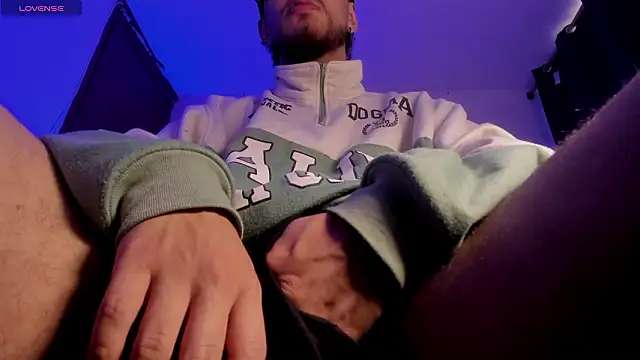 s sven03 online show from February 13, 9:44 pm