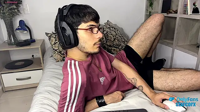 ilytheo online show from February 25, 2:47 am