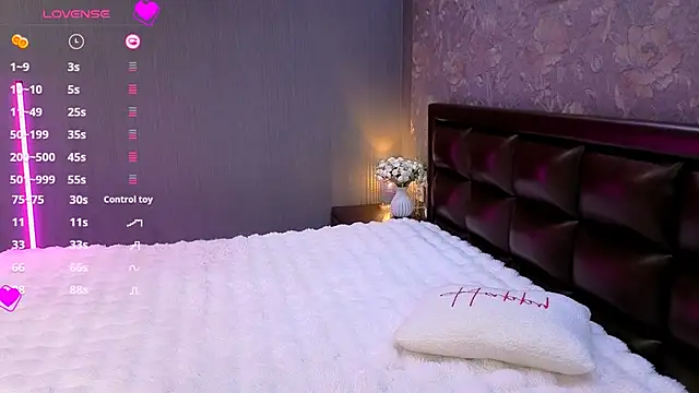 babyleilaa online show from October 4, 7:56 pm