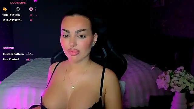 Snapshot of babyleilaa chatting on February 15, 9:55 pm babyleilaa online show from February 15, 9:55 pm