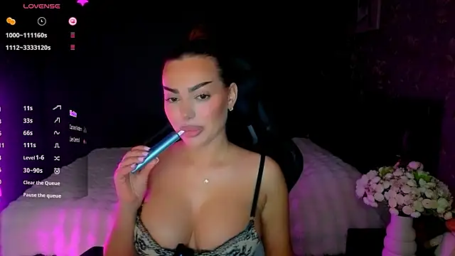 Snapshot of babyleilaa chatting on February 17, 9:54 pm babyleilaa online show from February 17, 9:54 pm