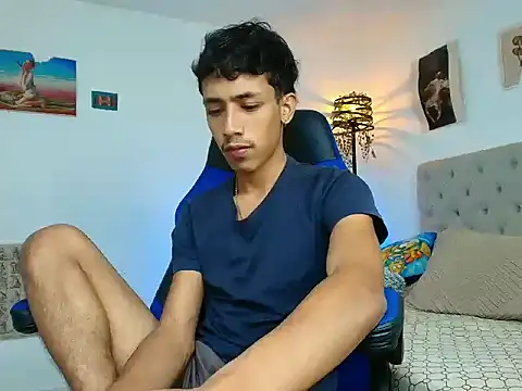 Snapshot of Ostin18hot chatting on November 26, 2:56 am Ostin18hot online show from November 26, 2:56 am