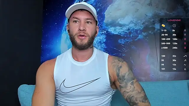 Snapshot of delessandro_world chatting on January 31, 11:25 pm delessandro world online show from January 31, 11:25 pm