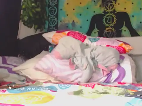 chanel 1041 online show from February 4, 9:53 pm