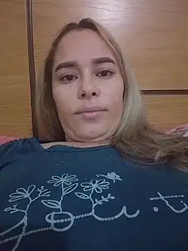 Snapshot of Amelia1_ chatting on May 21, 9:05 am Amelia1 online show from May 21, 9:05 am
